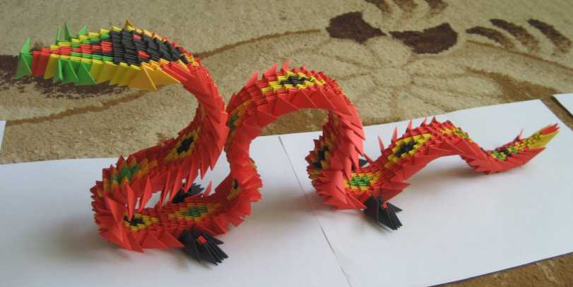 Как приручить бумажного дракона: 12 моделей к 2012 году