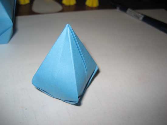 Модульное оригами. Складываем объемные фигурки из бумаги