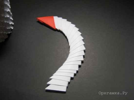 Двойной лебедь из модулей оригами
