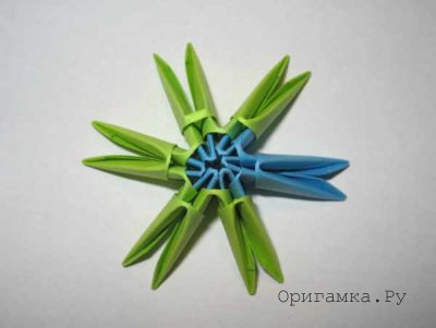 Модульное оригами попугай