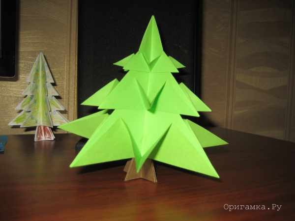 Бумажная елка оригами