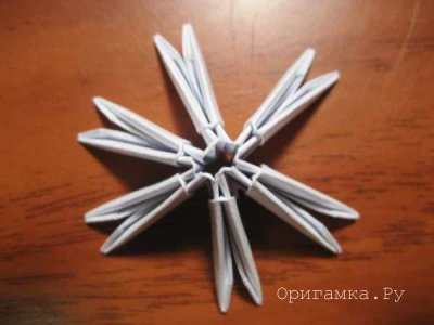 Снежинки из бумаги. Модульное оригами