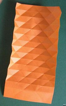 Гусеница оригами