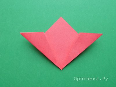  Рождественская звезда «Пуансеттия» из бумаги в технике оригами